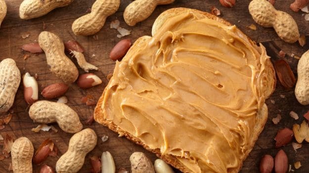 what to eat with peanut butter