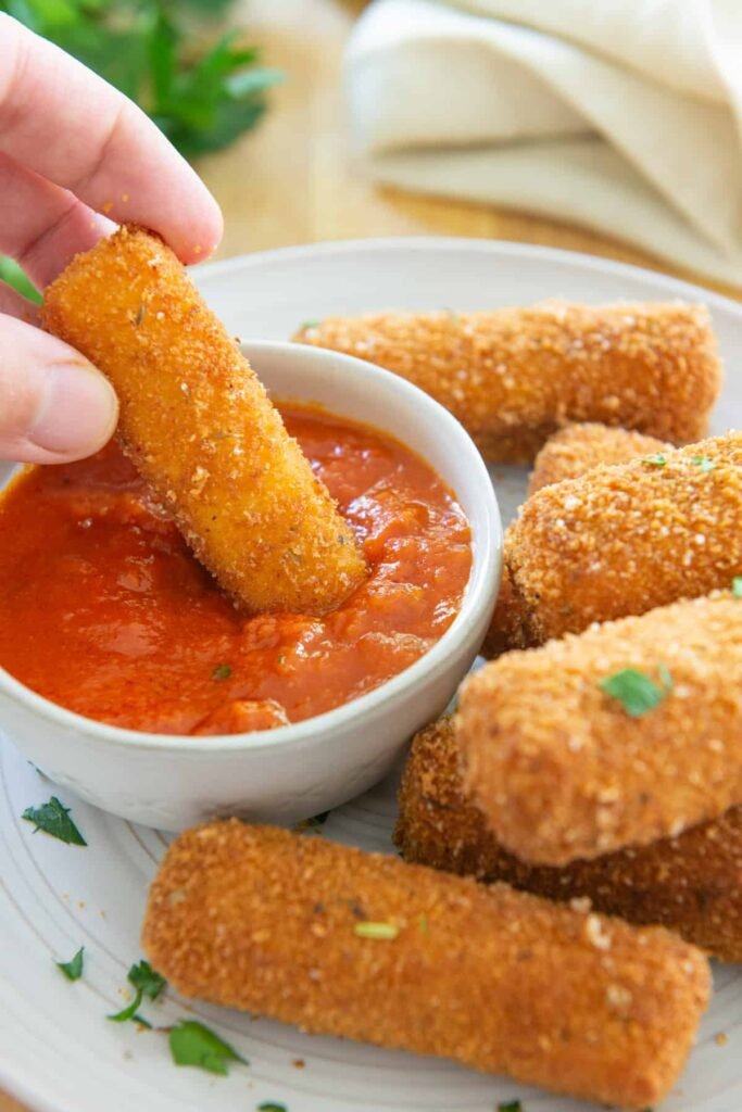what sauce is good with mozzarella sticks