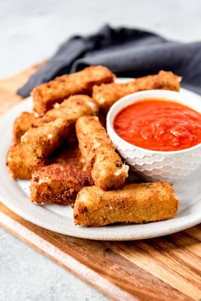 what sauce is good with mozzarella sticks