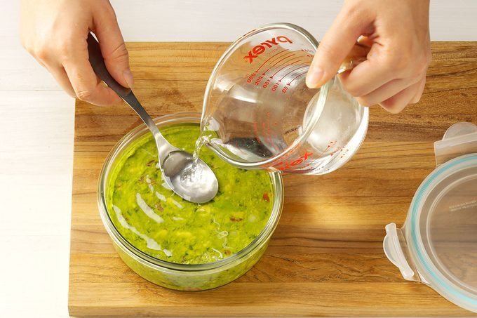 how to you keep guacamole from turning brown
