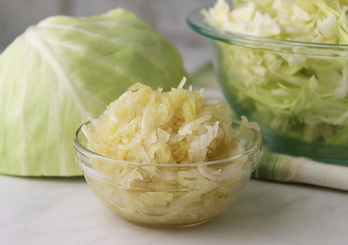 health benefits of eating raw sauerkraut
