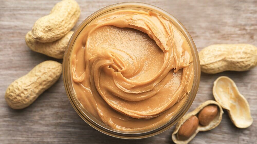 what is best to eat with peanut butter