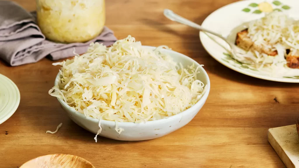 what side dishes go well with pork and sauerkraut