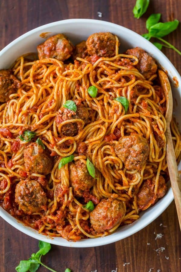 what pasta goes well with meatballs